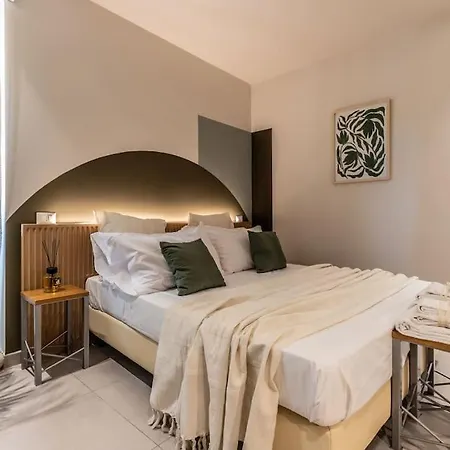 Dafne Ampio Nido, Vera Promessa Di Relax * רומא